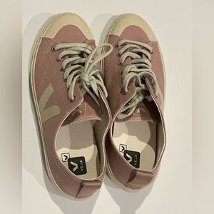 Veja Shoes